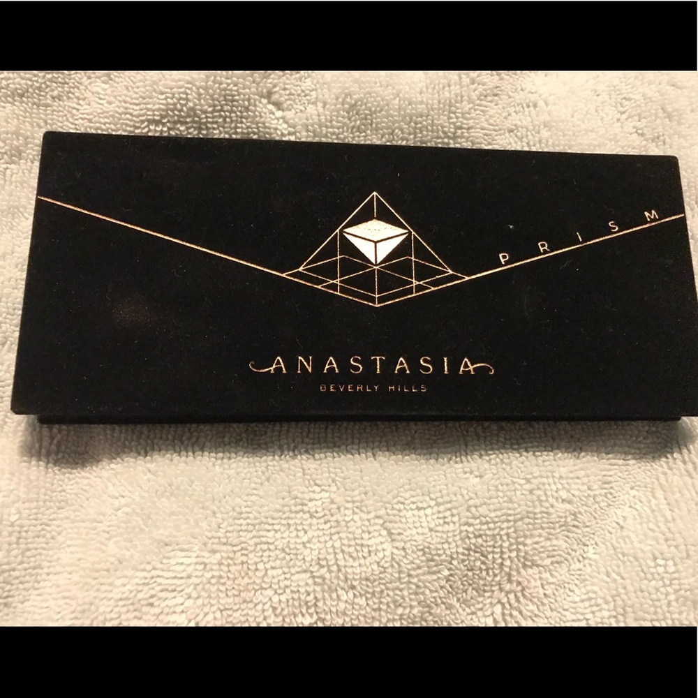 Anastasia Beverly Hills Prism Palette